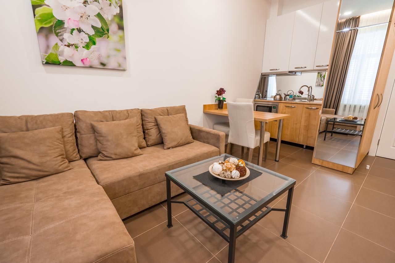 טביליסי Luxury Apartments On Central Avenue מראה חיצוני תמונה