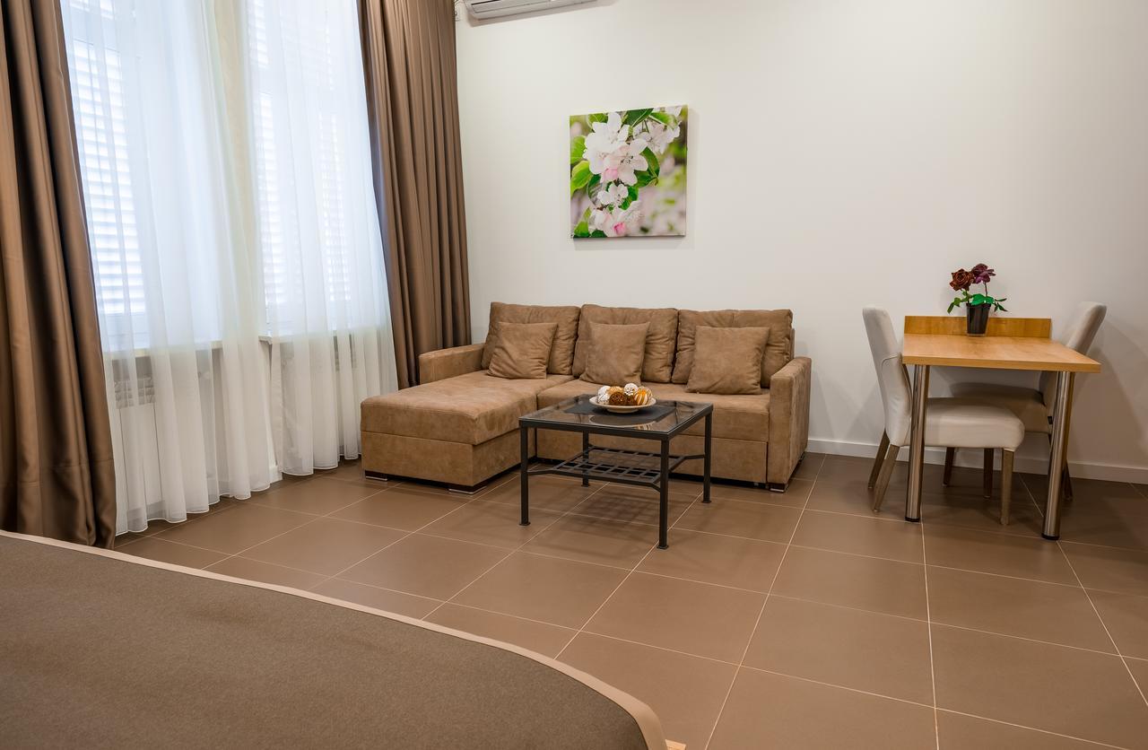 טביליסי Luxury Apartments On Central Avenue מראה חיצוני תמונה